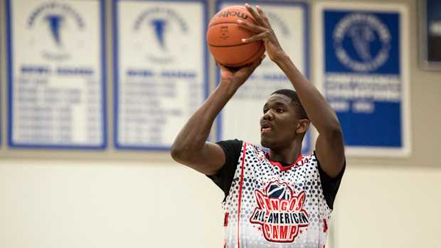 deandre-ayton-top.jpg